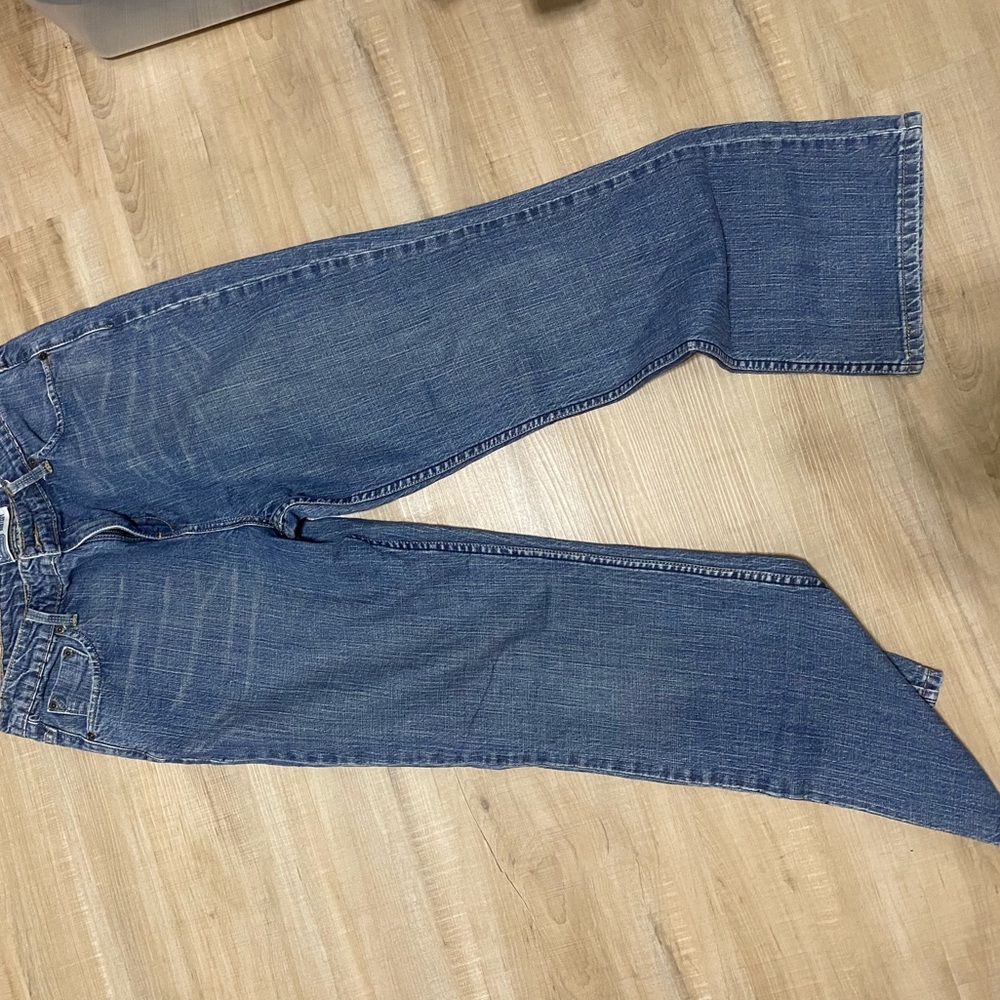 Levi’s - Picture 2 of 3